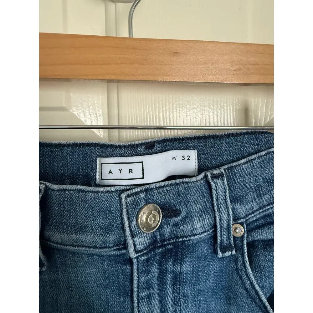AYR The Bomb Pop Ankle Fray Straight Leg Jeans Classic Blue Wash Size 32